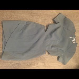 Elizabeth James dress